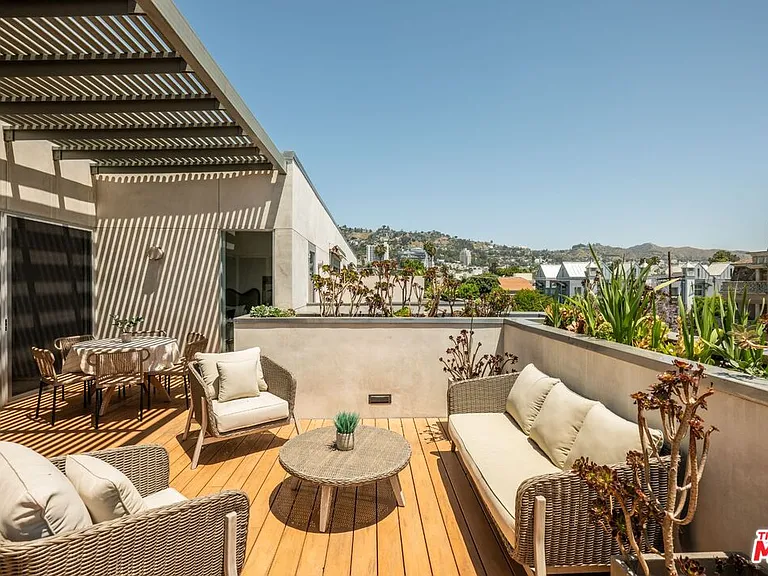 855 N Croft Ave #Penthouse 4 — Photo 33