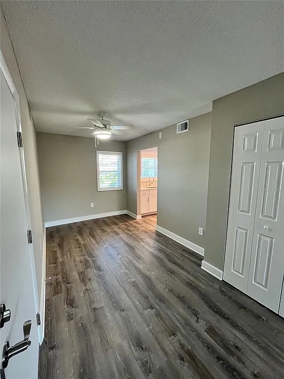 2 bed, 1.5 bath, 925 sqft, $1,625 — Photo 4