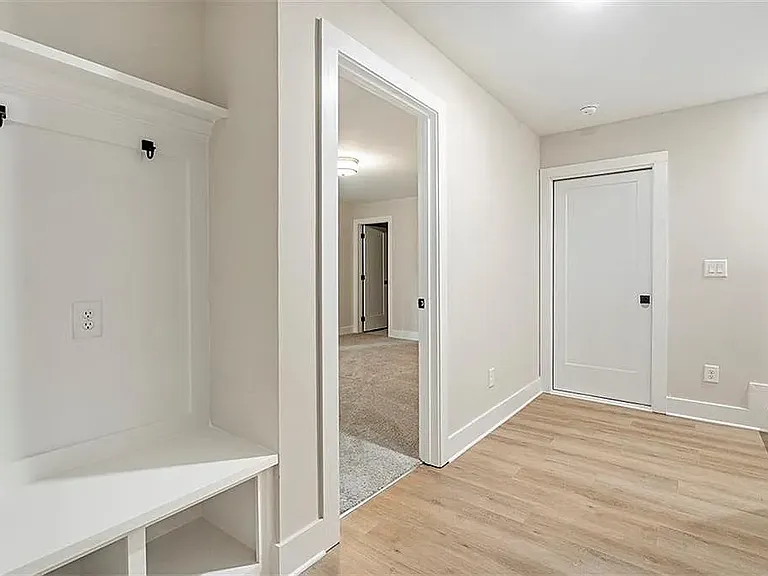 160 Palm St — Photo 27