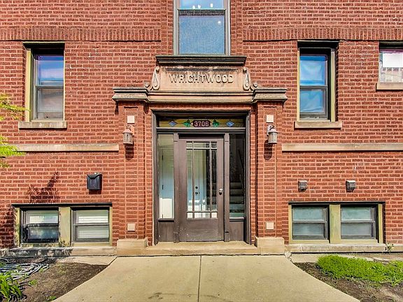 3rd image of 3706 W Wrightwood Ave APT 3A