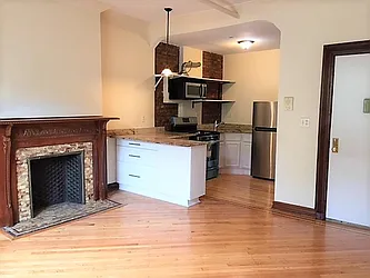Rented by R New York