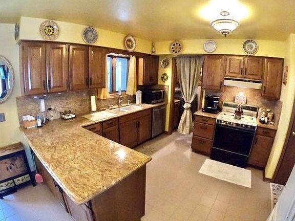 2nd image of 10235 W Palmer Ave