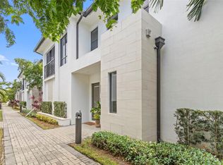 8249 NW 46th St, Doral, FL 33166
