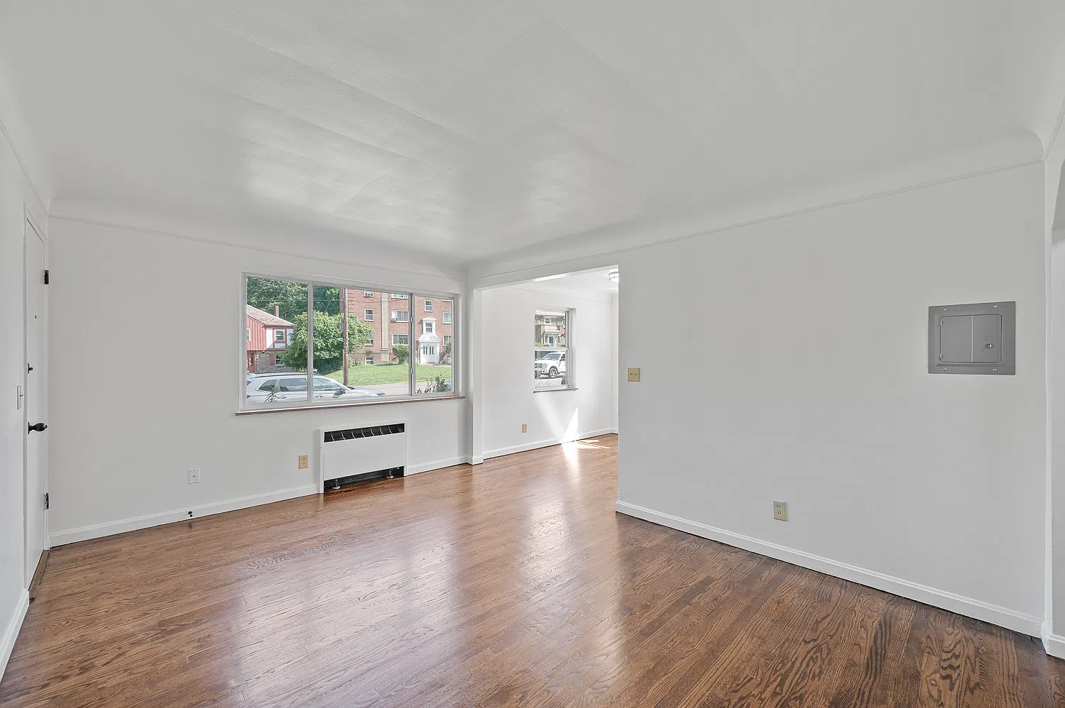 2 bed, $1,350 — Photo 3