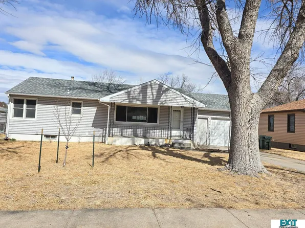 1362 Mission Dr, Sidney, NE 69162