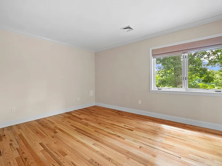 802 Heritage Hls — Photo 20