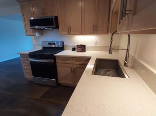 13905 Yukon Ave, Hawthorne, CA 90250
