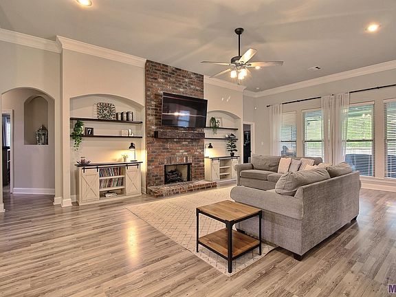 5th image of 17496 Golden Eagle Dr