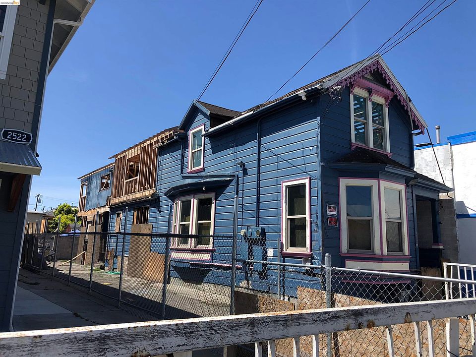 2nd image of 2520 Clement Ave