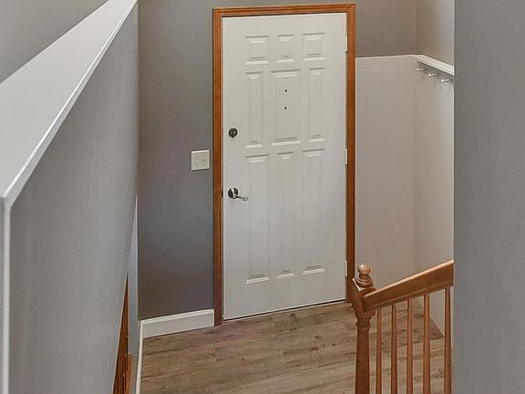 4th image of 13568 Chandler St