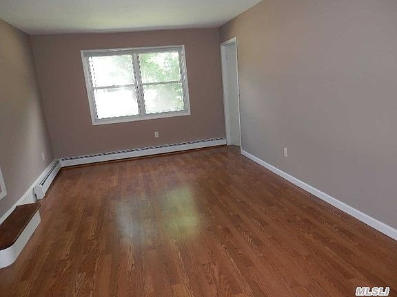 2nd image of 4 Orchard Ave