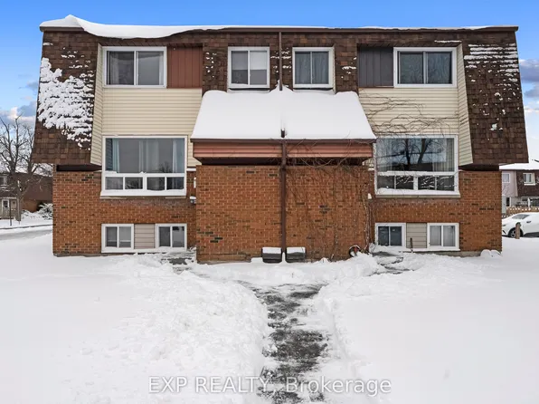 44 A Woodvale Grn #52, Ottawa, ON K2G 4H4