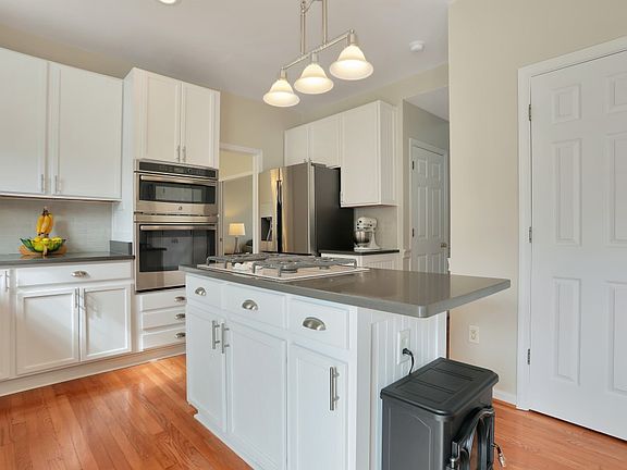 5th image of 17740 Davidson Dr