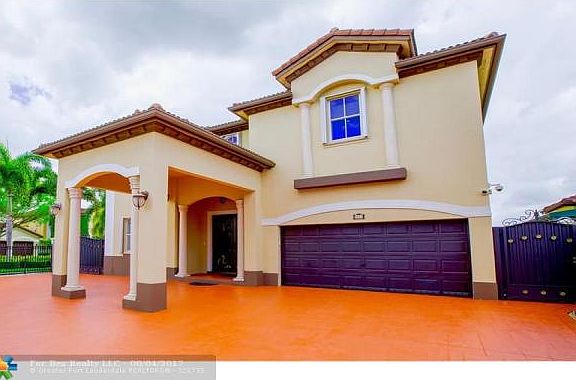 Home For Sale In Century Gardens