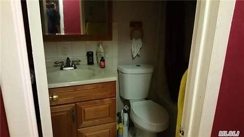 4th image of 13632 220th St #2
