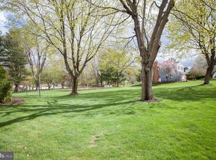 88 Silver Crown Dr, Mechanicsburg, PA 17050