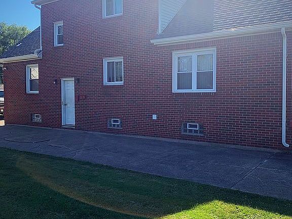 2nd image of 127 Norfred Dr
