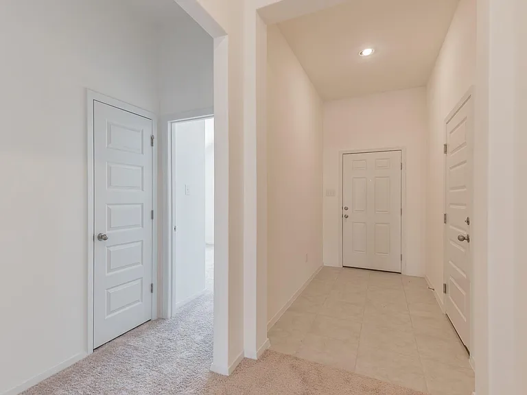 110 Watercourse Way — Photo 7