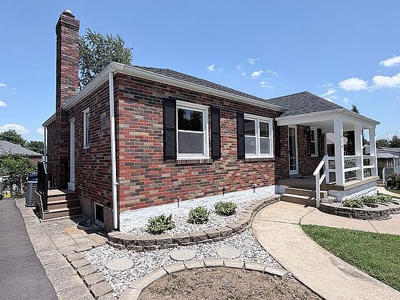 3rd image of 2914 Wingate Ct