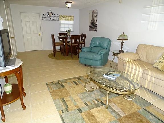 Living Dinning Area