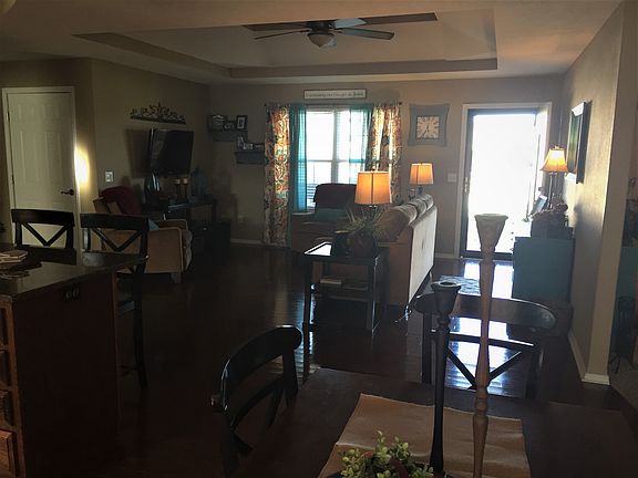 3rd image of 217 Holly Dr