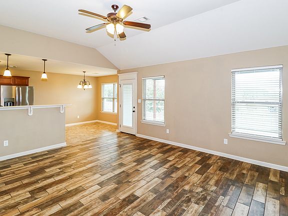 2nd image of 2089 Dandelion Dr