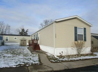 17494 Willow Grove St #235, Romulus, MI 48174