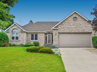 218 Barnwood Trl, McHenry, IL