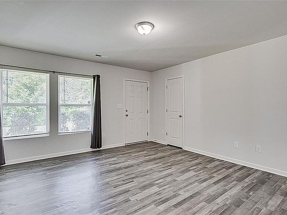 5th image of 343 Wedgewood Dr