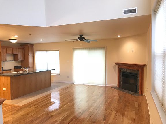 4th image of 15442 Greenwood Rd #N