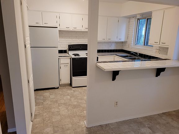 4th image of 611 E Madge Ave