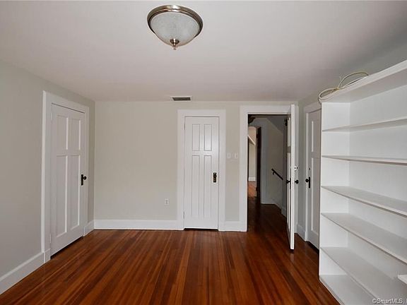 5th image of 809 Whitney Ave #3