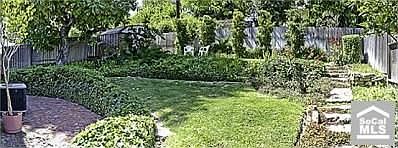 3rd image of 13611 Walnut St