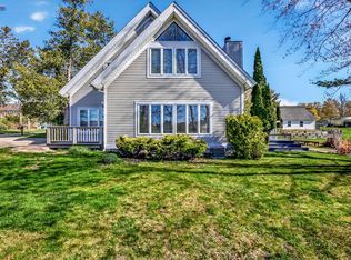 558 S Wythe St, Pentwater, MI 49449