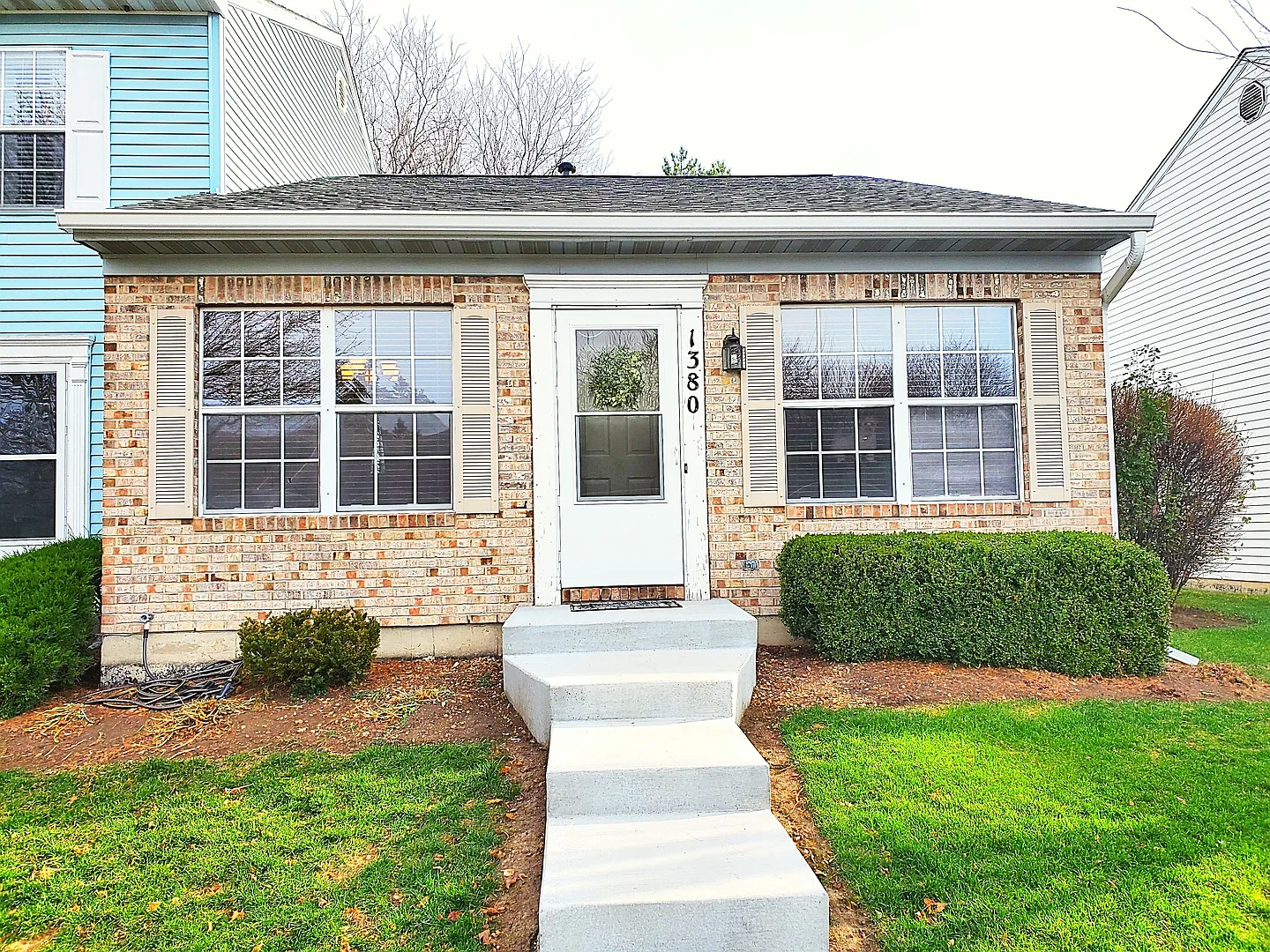 1380 Arlington Ct photo 1