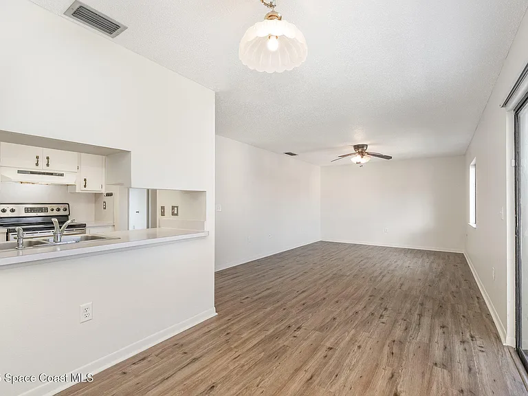 228 San Paulo Cir #1 — Photo 10