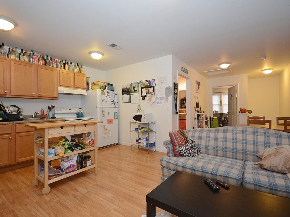 2nd image of 315 Meyran Ave #2