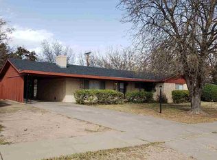 607 Adams Dr, Roswell, NM 88203