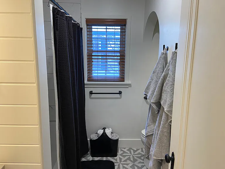 247 N Parkwood Ln — Photo 42
