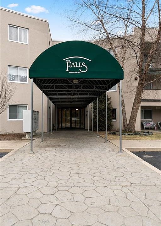 1st image of 31 Devereux St APT 117