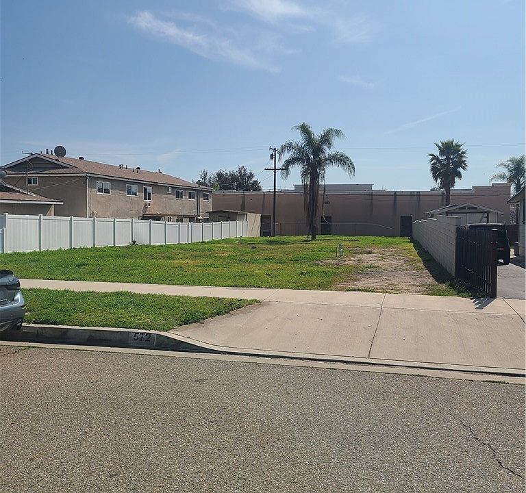 1st image of 572 West St Lot 518