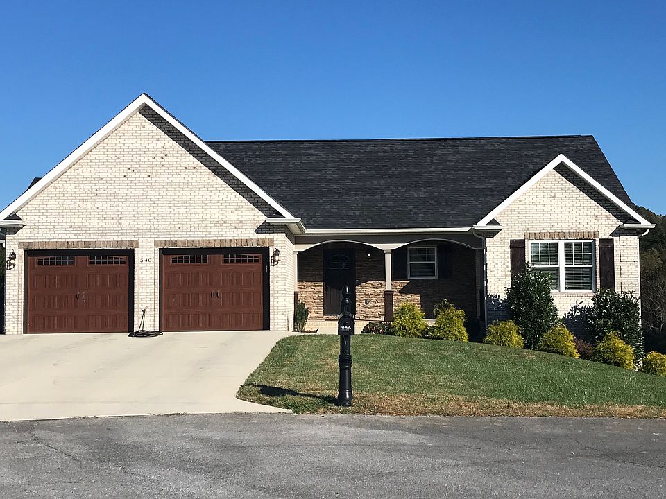 Cul-de-sac home