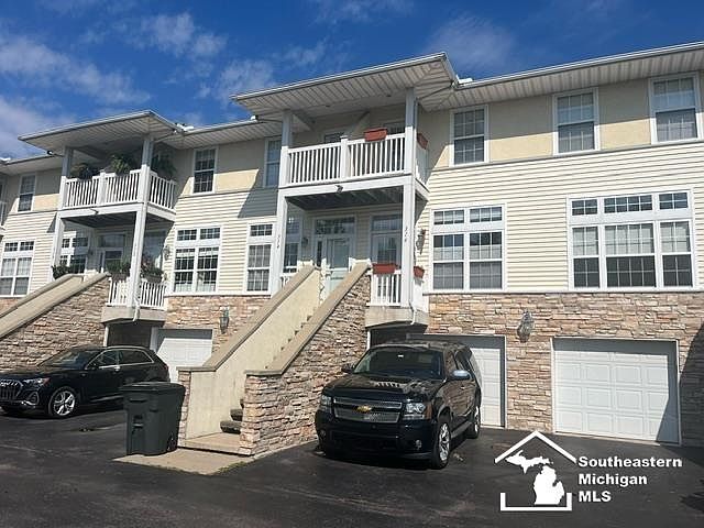 1st image of 316 Beachwalk Trl
