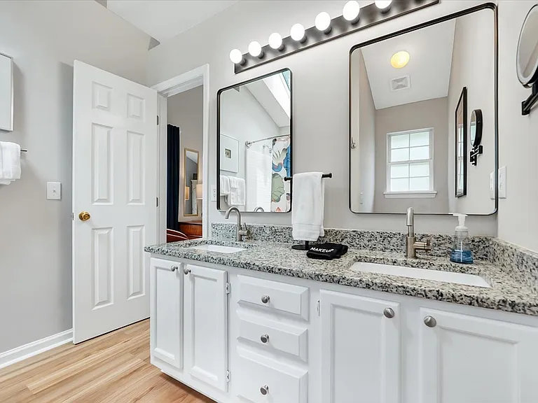 160 Gremar Dr — Photo 17