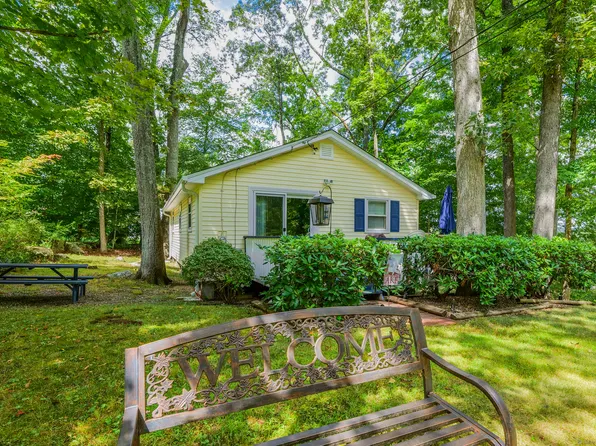 14 Woodside Road, Hebron, CT 06231