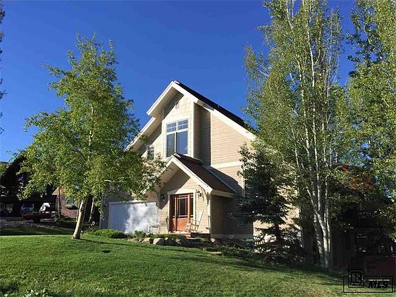 2nd image of 475 Willow Ct