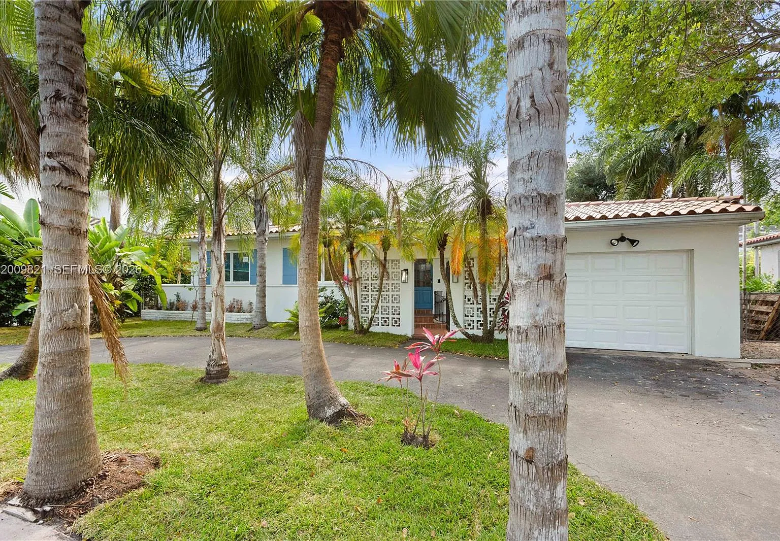 3 bed, 2.0 bath, 1748 sqft, $10,000 — Photo 3