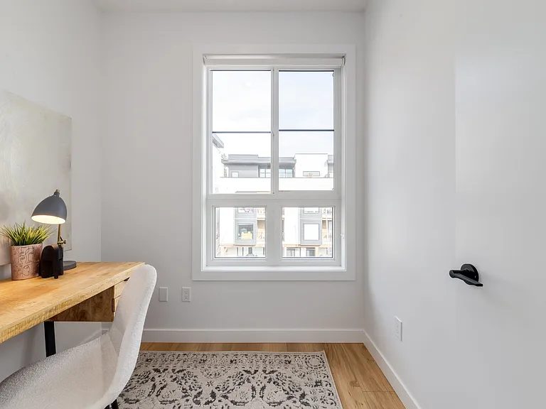 1615 33rd Ave SW — Photo 32