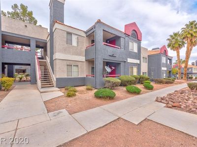 8600 W Charleston Blvd APT 2057, Las Vegas, NV, 89117
