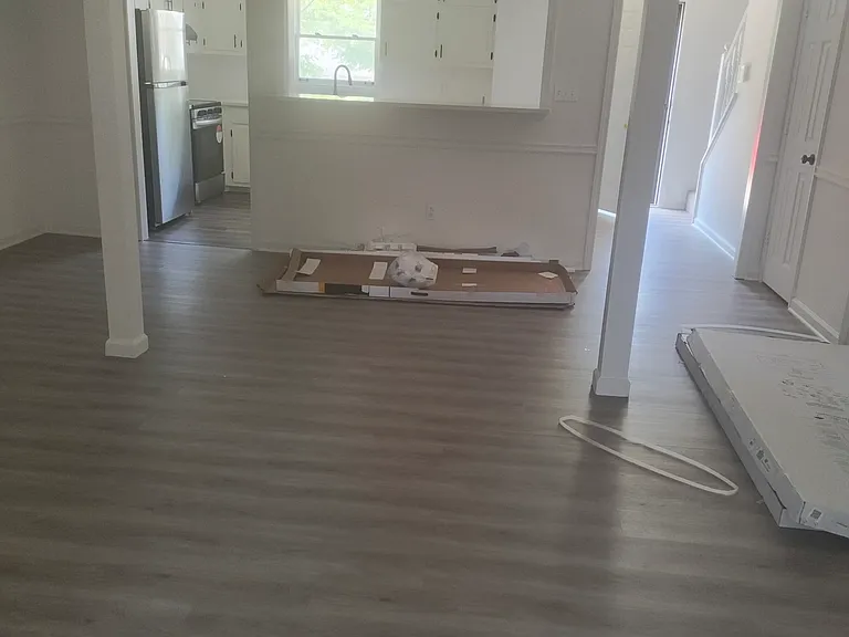 415 Williamsburg Way — Photo 5
